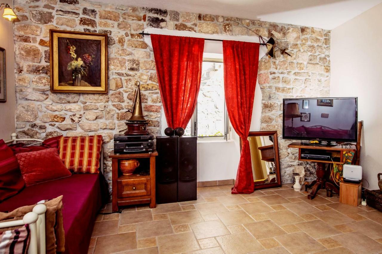 Dimora Picco Bello Trogir Exterior foto